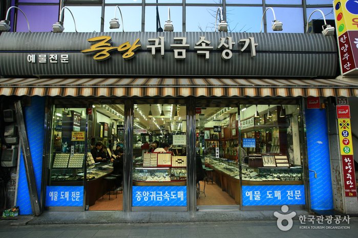 [Seoul] Juwelierstraße Jongno 3(sam)-ga (종로3가 귀금속 전문상가)