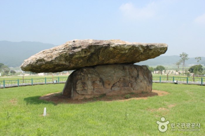 [Incheon] Dolmenstätte Ganghwa [UNESCO Weltkulturerbe] (강화 고인돌 유적 [유네스코 세계문화유산])