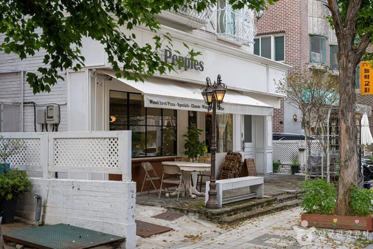 [Gyeonggi-do] Straße Bamnidan-gil (밤리단길)