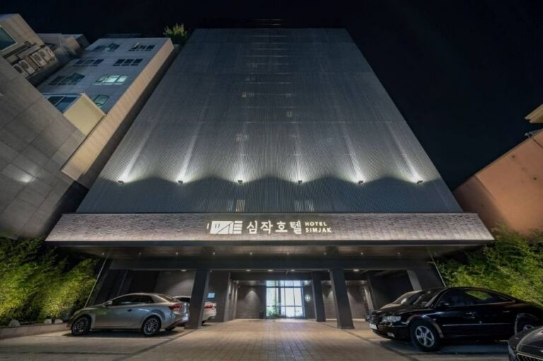 [Gyeonggi-do] The Hyoosik Simjak Hotel Dongtan (더휴식 심작호텔 동탄점)