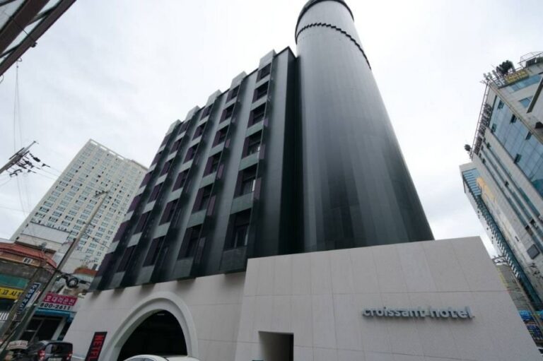 [Gyeonggi-do] The Hyoosik Croissant Hotel Guri (더휴식 크로와상호텔 구리점)