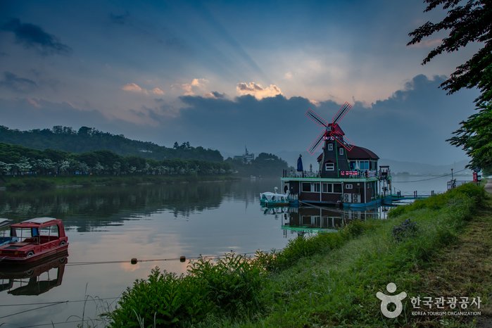 [Gangwon-do] Gongjicheon Resort (공지천유원지)