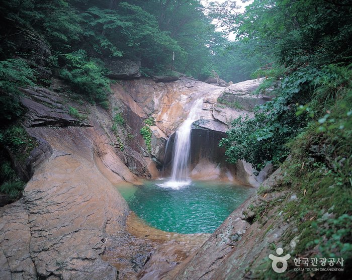 [Gangwon-do] Wasserfall Yongsopokpo (Tal Yeonhagyegok) (용소폭포(연하계곡))