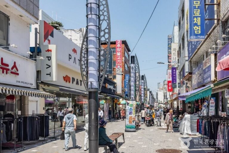 [Chungcheongbuk-do] Weg Cheongju Seongan-gil (청주 성안길)