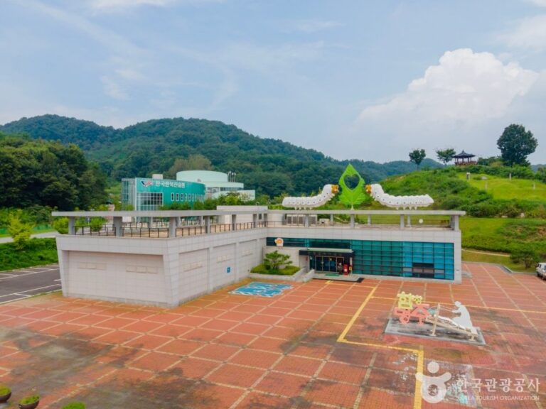 [Gyeongsangbuk-do] Seidenmuseum Hamchang (함창명주박물관)