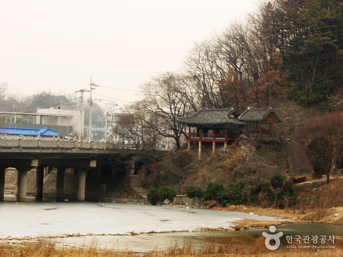 [Jeollabuk-do] Pavillon Hanbyeokdang (한벽당)