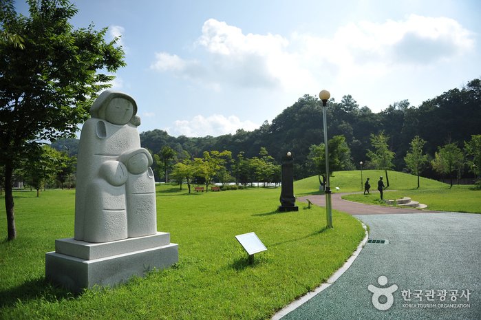 [Jeollabuk-do] Ausflugsgebiet Saseondae & Skulpturenpark (사선대관광지&조각공원)