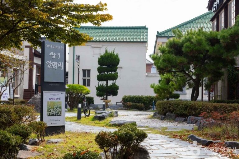 [Jeollabuk-do] Jangmi Gallery (장미갤러리)