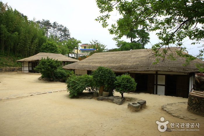 [Jeollanam-do] Geburtsstätte von Yeongnang (강진영랑생가)